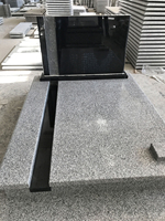 Monument funéraire en granit noir d'Inde au design moderne pour usage commémoratif