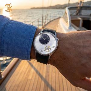 Montre mécanique automatique avec roue d'équilibrage, design unique et excentrique, dispositif différentiel complexe, cadran en nacre - Product Image 2