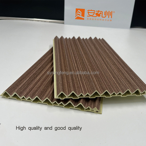 WPC all'ingrosso pannello di parete grata produttore di dimensioni in pvc triangolo di bambù WPC pannello di parete per <span class=keywords><strong>pareti</strong></span> e soffitti - Product Image 1