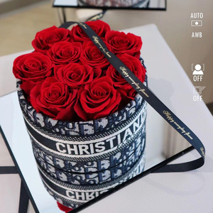 Rosa eterna Día de la madre Rosa preservada caja de regalo acrílica caja eternal preservar rosas flores - Product Image 1