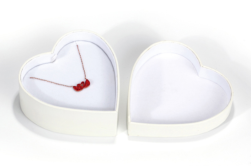 84*84*61mm necklace