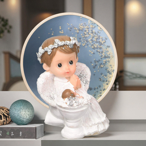 Figurine d'ange en résine blanche personnalisée pour faveurs <span class=keywords><strong>de</strong></span> baptême Figurine d'angle <span class=keywords><strong>de</strong></span> prière peinte à la main Figurine <span class=keywords><strong>de</strong></span> bébé <span class=keywords><strong>de</strong></span> style religieux européen - Product Image 3