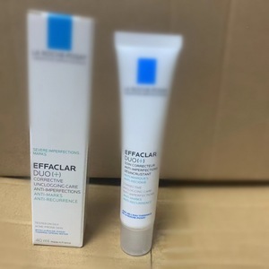 Crème Traitante Anti-Imperfections Triple Correction pour l'Acné, les Points Noirs et les Marques Post-Acné, Hydratant Équilibrant Eau-Huile - Product Image 4