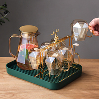 Ensemble de carafe en verre haut de gamme : 6 verres avec support et plateau modernes, élégance transparente pour des réceptions de luxe à la maison