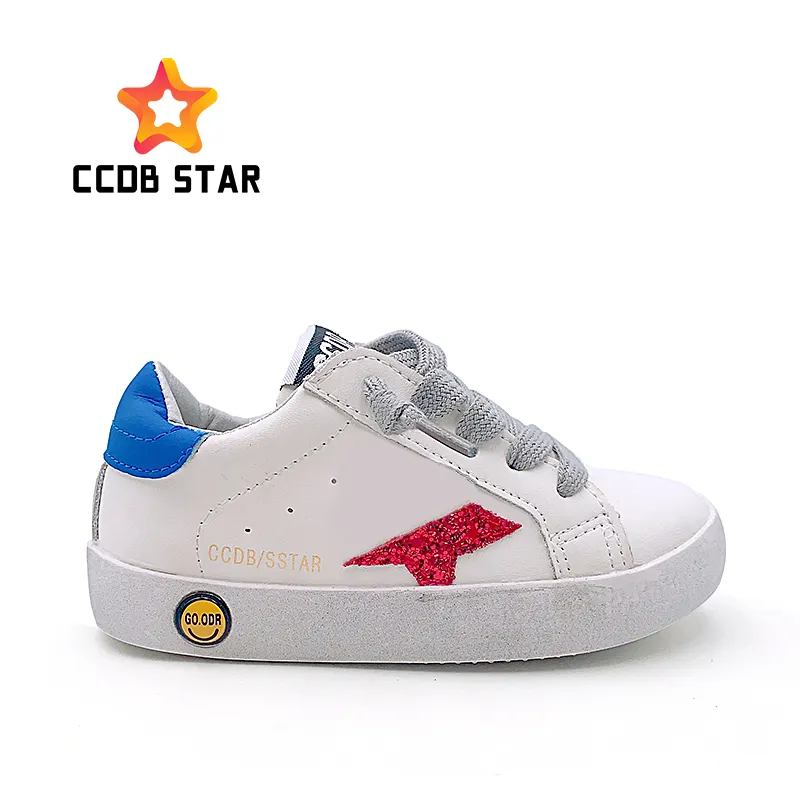 Zapatos de estilo clásico recién nacido para niñas, zapatos de diseñador para bebés, zapatillas de deporte para niños con estrellas CCDB personalizadas al por mayor