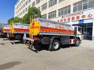 Camion-<span class=keywords><strong>citerne</strong></span> à carburant diesel Foton 4x2 avec commande manuelle, réservoir de distribution d'huile en acier au carbone/inox d'occasion de 8500 <span class=keywords><strong>litres</strong></span> - Product Image 5