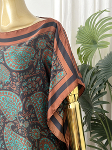 Ensemble élégant de kaftan en satin de polyester à imprimé paisley vintage, deux pièces, robe longue modeste pour femmes, avec hijab assorti - Product Image 4