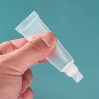 Flacon vide en plastique transparent de 15 ml pour baume à lèvres, emballage de tube à presser de 15 ml pour brillant à lèvres avec capuchon supérieur doré ou argenté