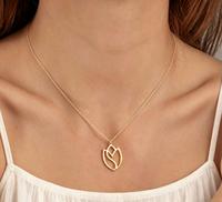 Collier fleur tulipe en acier inoxydable, pendentif délicat ajouré, bijou floral