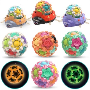 12 pièces, 4 couleurs, balles anti-stress, jouets à presser à la main, balles moelleuses pour enfants et adultes - Product Image 4