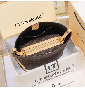 女士奢华真皮手袋大容量菜篮子包复古时尚设计广州批发 - Product Image 4