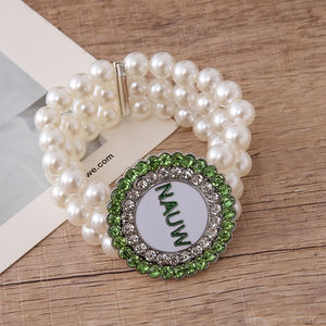 Set di Gioielli con Perle Trendy con Charm del Simbolo dell'Associazione Nazionale delle Donne Universitarie per Collana e Bracciale - Product Image 5