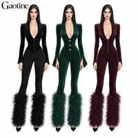 Ensemble deux pièces de luxe pour femme : Corset en velours et pantalon évasé à bordure de plumes, personnalisable OEM/ODM, idéal pour les soirées, vente en gros