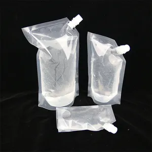 Sacchetto usa e getta in plastica trasparente all'ingrosso per bere succo/acqua/sacchetto con beccuccio liquido