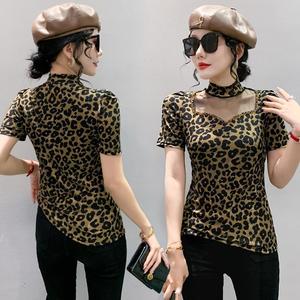Gracieux influenceur en ligne imprimé léopard T-shirt à manches courtes femme creux Sexy minceur coupe ajustée Patchwork chemise en maille - Product Image 4
