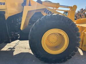 Chargeur sur pneus avant Komatsu WA380 de haute qualité de 3 tonnes utilisé avec pompe à moteur - Product Image 5