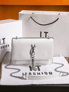 Túi đeo vai nữ. Túi đeo chéo. Chất lượng hàng đầu. Làm bằng da bò. - Product Image 2