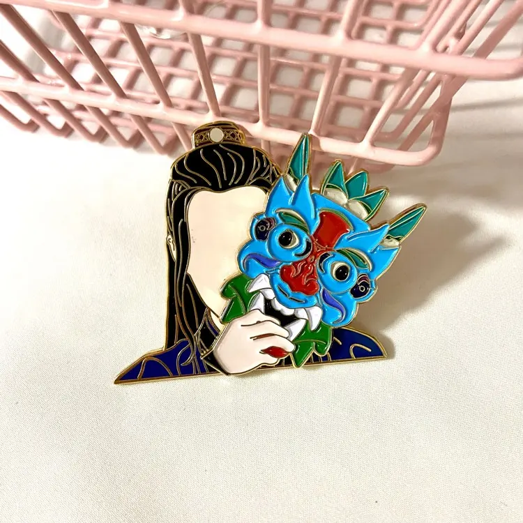 Wholesale Metal Anime Badge Make Your Own Design Exquisite Cartoon Mask-like Face Custom Spin Soft Hard Enamel Pin Custom