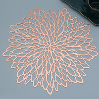 Tapis de table à manger en PVC de luxe avec sublimation en vinyle doré sculpté fonction chauffante pour les hôtels de mariage à domicile