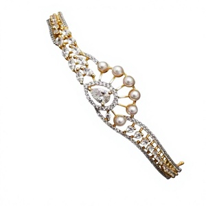 Bracelet ouvrable élégant de concepteur de finition blanche d'or pour la partie des femmes portent des bracelets à la mode charmants pour des filles et des femmes - Product Image 2
