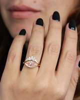 Bague en diamant rose Marquise cultivé en laboratoire certifié IGI CVD HPHT 2-4 carats Or 14K 18K Sertissage clos Est-Ouest Bijoux fins personnalisés