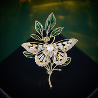 Bros Pin Model Baru Motif Bunga Crabapple Mutiara Alami Retro Eksklusif dengan Inlay Tembaga dan Zirkon, Aksesoris Jas