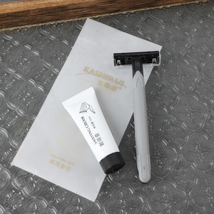 Disposable Toothbrush And Toiletries <b>Set</b> For Hotels Guesthouses Homestays Complete Toothbrush Slippers Wholesale Manufacturer - Product Image 2