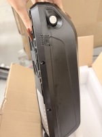 Batterie lithium-ion Hailong pour vélo électrique, boîtier rigide, 36V 48V 52V pour vélos électriques 500W 1000W avec connecteur XT60 XT90