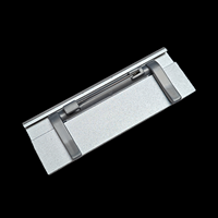 Étiquettes et badges nominatifs personnalisés en aluminium, impression UV, design de mode, fermoir magnétique solide gravé au laser électroplaqué