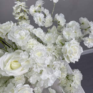 ดอกกุหลาบขาวประดิษฐ์คุณภาพสูงจาก DKB Wholesale สำหรับตกแต่งโต๊ะ งานแต่งงาน และงานอื่นๆ - Product Image 6