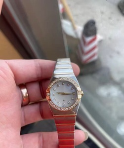 Montres pour femmes élégantes et tendance, de haute qualité, mécaniques, vintage, de créateurs, très vendues - Product Image 3