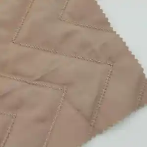 Pedido clássico padrão competitivo preço 100% poliéster pré-acolchoado tecido de mozu