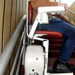 Ascenseur pour handicapés bon marché Ascenseur pour vieil homme Chaise <span class=keywords><strong>monte</strong></span>-<span class=keywords><strong>escalier</strong></span> droit Ascenseur de chaise <span class=keywords><strong>d</strong></span>'<span class=keywords><strong>escalier</strong></span> - Product Image 5