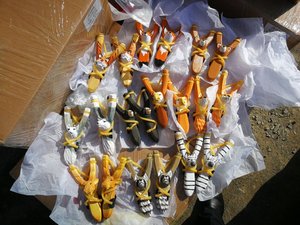 クラシックなおもちゃ 屋外狩猟ゲーム 子供用 動物 鷲 手彫り木製スリングショット - Product Image 5