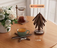 Support de conception d'arbre de Noël solide Dessous de plat décoratifs anti-brûlure Tapis de table en bois résistant à la chaleur Dessous de verre Arbre en bois Sous-verres