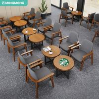 Muebles de Restaurante Comerciales de Roble Personalizados, Juego de Mesa y Sillas de Comedor de Madera y Cuero de Lujo Moderno para el Hogar