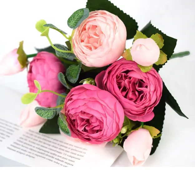 Fiore decorativo rose bianche artificiali 5 teste Bouquet di peonia Bouquet di fiori decorazione di nozze