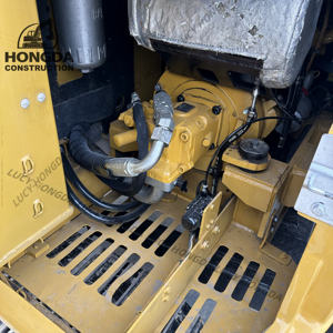 Excavatrice Caterpillar d'occasion de haute qualité Mini pelleteuse sur chenilles diesel 305.5E 305.5E2 avec composants de moteur et de pompe à noyau - Product Image 4