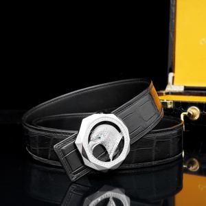 Ceinture pour homme en cuir de crocodile personnalisée, boucle en acier avec tête d'aigle, incrustation artisanale pure. - Product Image 3