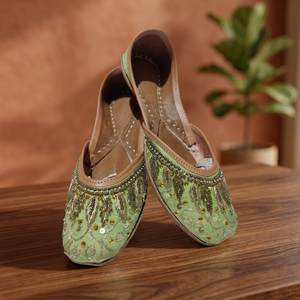BS INTERNATIONAL Chaussures de marche et de course quotidiennes pour filles, en cuir véritable, à lacets, couleur personnalisée, style fantaisie, tendance mode traditionnelle, pour mariée - Product Image 1