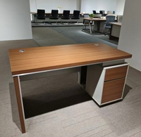 Bureau d'ordinateur exécutif le plus vendu, idéal pour les écoles, les hôpitaux, les hôtels, les bureaux à domicile, disponible en gros directement de l'usine à prix compétitif