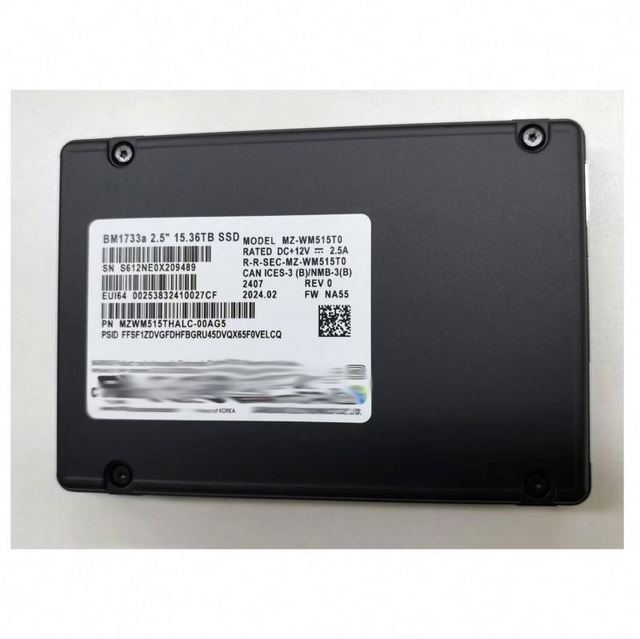 MZWM515THALC-00AGA 15.36 TB Top Choice BM1733a PCIe Gen4 X4 V-NAND NVME SSD