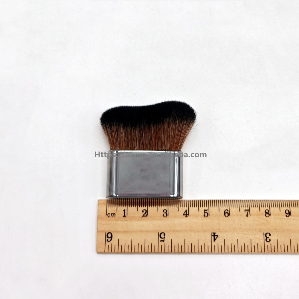Silver handle bicolor hair