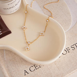 สร้อยคอจี้รูปใบโคลเวอร์ QISEN ดีไซน์สวยงาม ทำจากทอง 316L สแตนเลสสตีล ประดับเพชรซิคอนแบบซ้อนกัน กันน้ำ เครื่องประดับแฟชั่นสำหรับผู้หญิง - Product Image 5