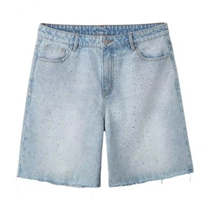 Shorts en jean pour hommes de haute qualité, personnalisés, entièrement ornés de strass, délavés au soleil, avec bordure brute et décoration de trous, sans avis - Product Image 1