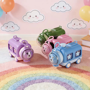 Linda taza infantil con forma de autobús, botella de agua de plástico reutilizable sin BPA para niños, para viajes y la escuela, con pajita. - Product Image 3