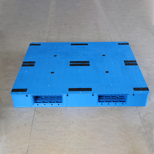 O único empilhável resistente do HDPE enfrentou a pálete plástica do padrão do Euro da superfície plana três corredores - Product Image 5