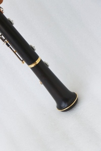 Oboe Chino Profesional de Nivel Profesional, <span class=keywords><strong>Cuerpo</strong></span> de Ébano Envejecido, Plateado, Llaves Doradas, en Do Bemol y Mi, Incluye Estuche - Product Image 6