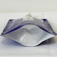 Sacs à bec verseur personnalisés et scellés pour liquides ménagers, sacs à bec verseur à fond plat pour lessive et coloration capillaire