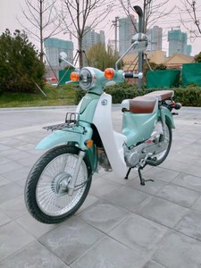 中古の曲げ曲げ加工された車体のバイク、燃料節約型ストリートカー、人気モデル、ガソリン燃料、スポーツバイク、オートバイ - Product Image 3